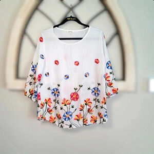 Kindred Embroidered BOHO Style 3/4 Sleeve Blouse- Size M